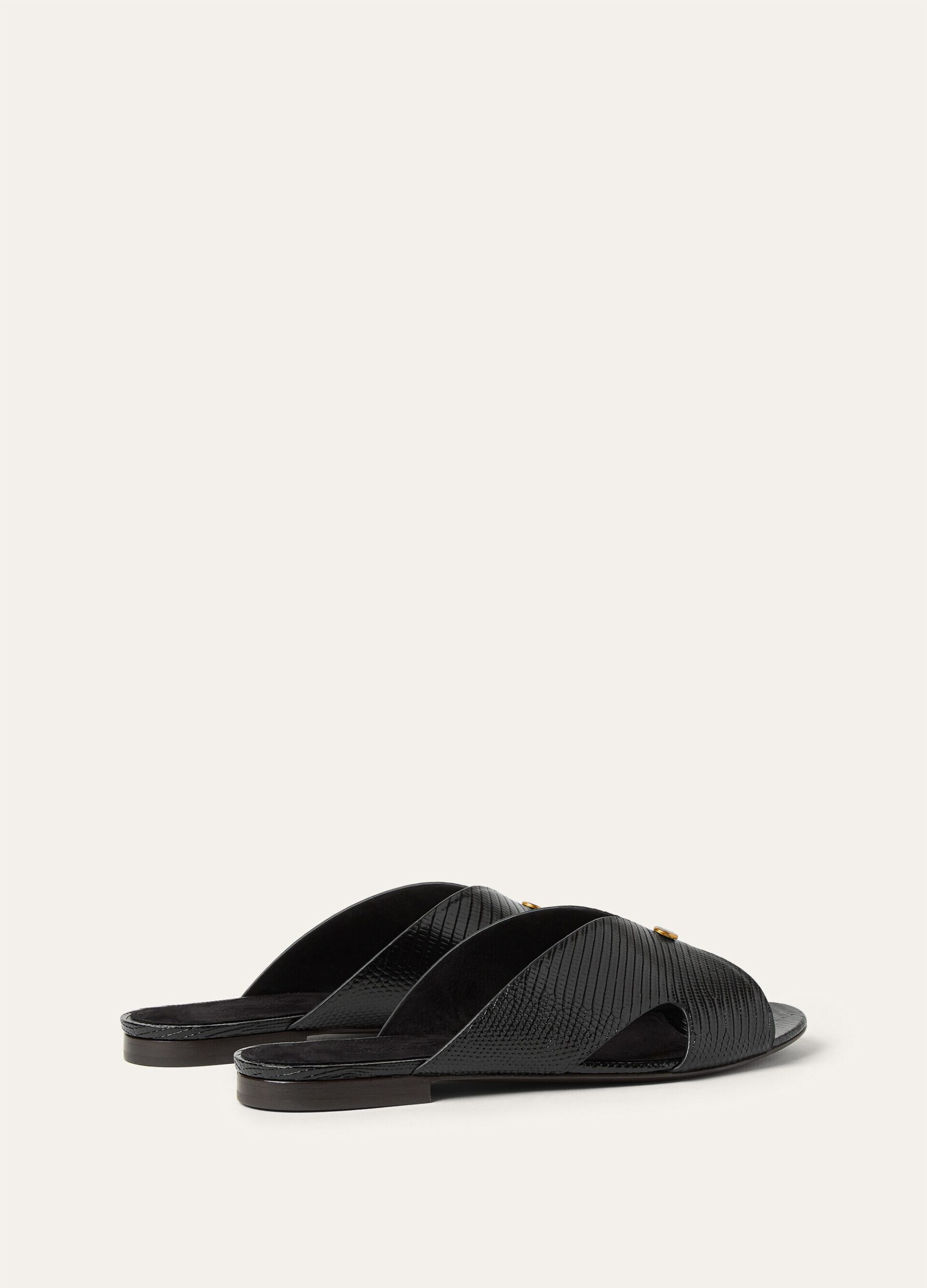 0E369890-B79F-4D82-8305-8C15852C8406_FAP4491_8000_ZOOM
